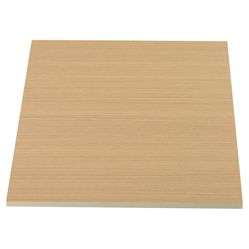 1220 mm breedte hoogtextuur glanzende polyesterfilm bamboe houtskool houtfineer gele kern gecoëxtrudeerd PVC-paneel