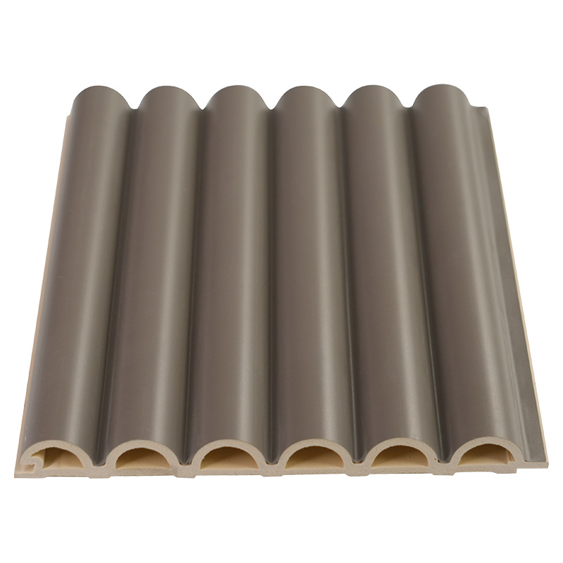 Breedte 158 mm Dikte 15 mm gegroefd houtnerf PVC WPC golfpaneel